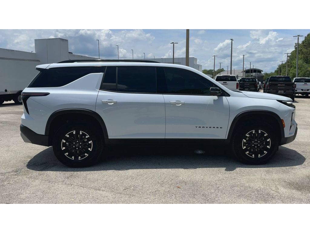 Used 2026 Chevrolet Traverse Z71 w/ Driver Confidence Package AWD/4WD image 9