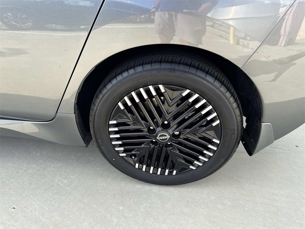 Used 2024 Nissan Leaf SV Plus image 7