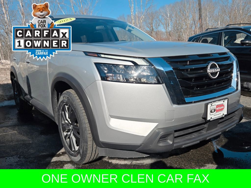 Used 2024 Nissan Pathfinder SV image 4