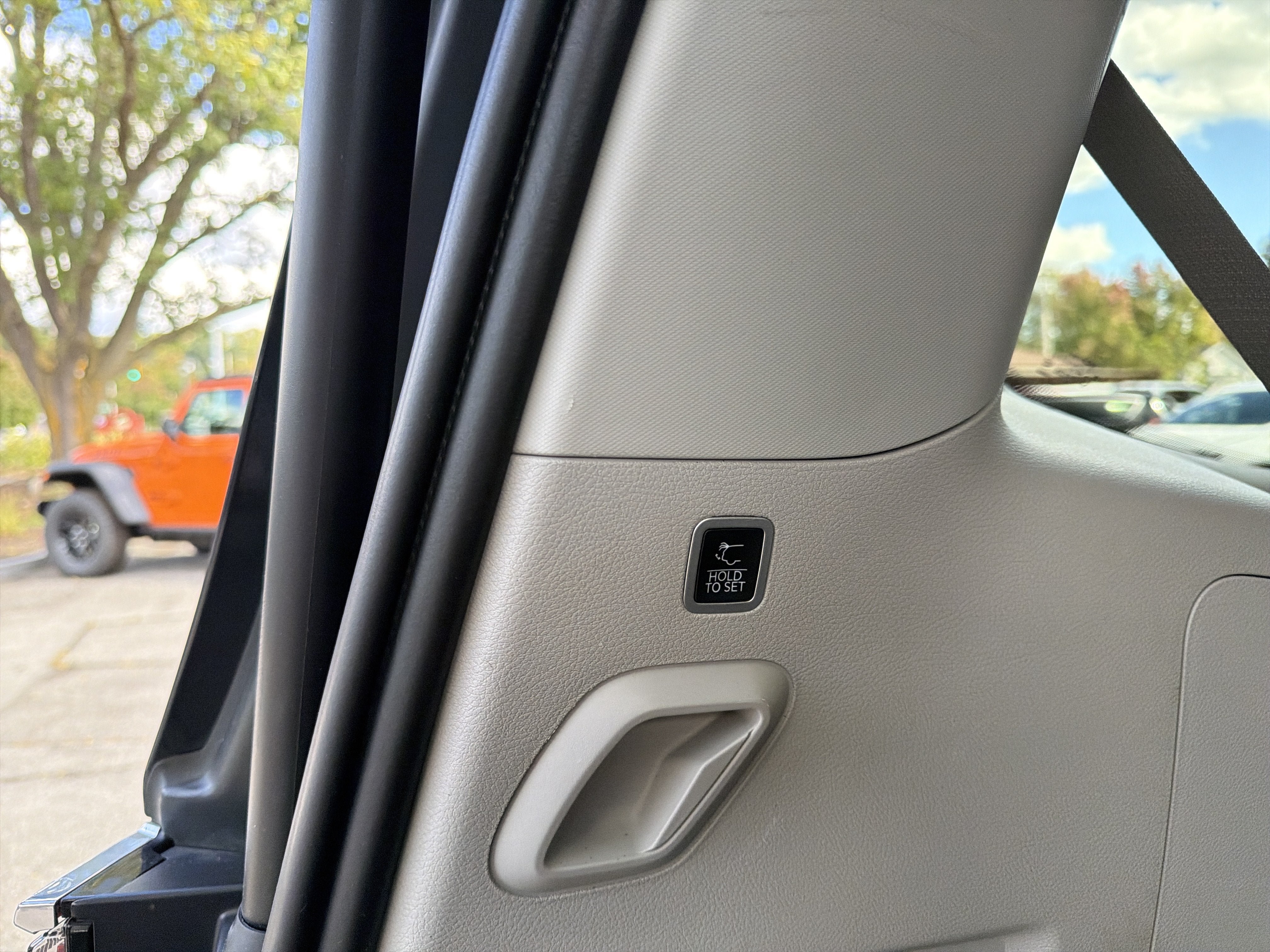 Used 2022 Jeep Wagoneer Series I AWD/4WD image 30
