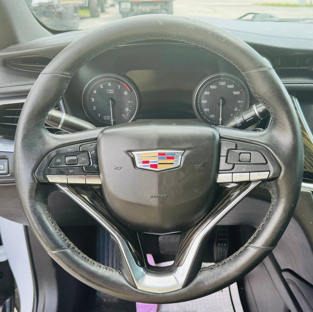 Used 2020 Cadillac XT6 Premium Luxury FWD image 10