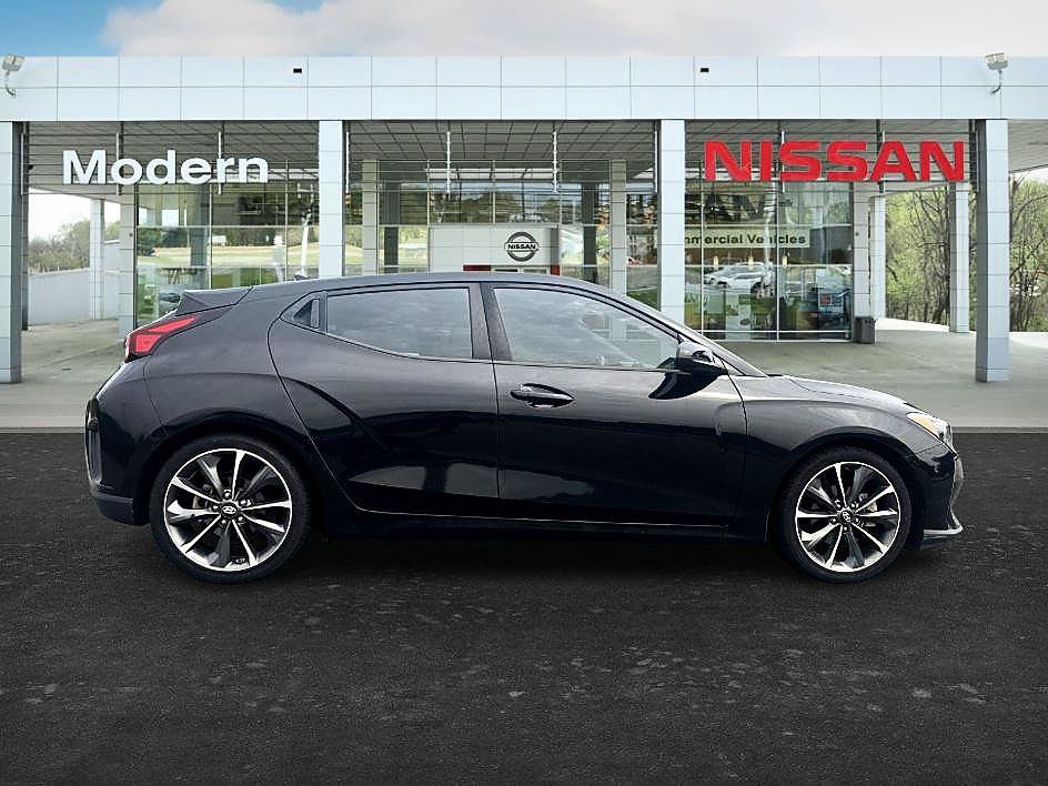 Used 2019 Hyundai Veloster 2.0 Premium FWD image 6