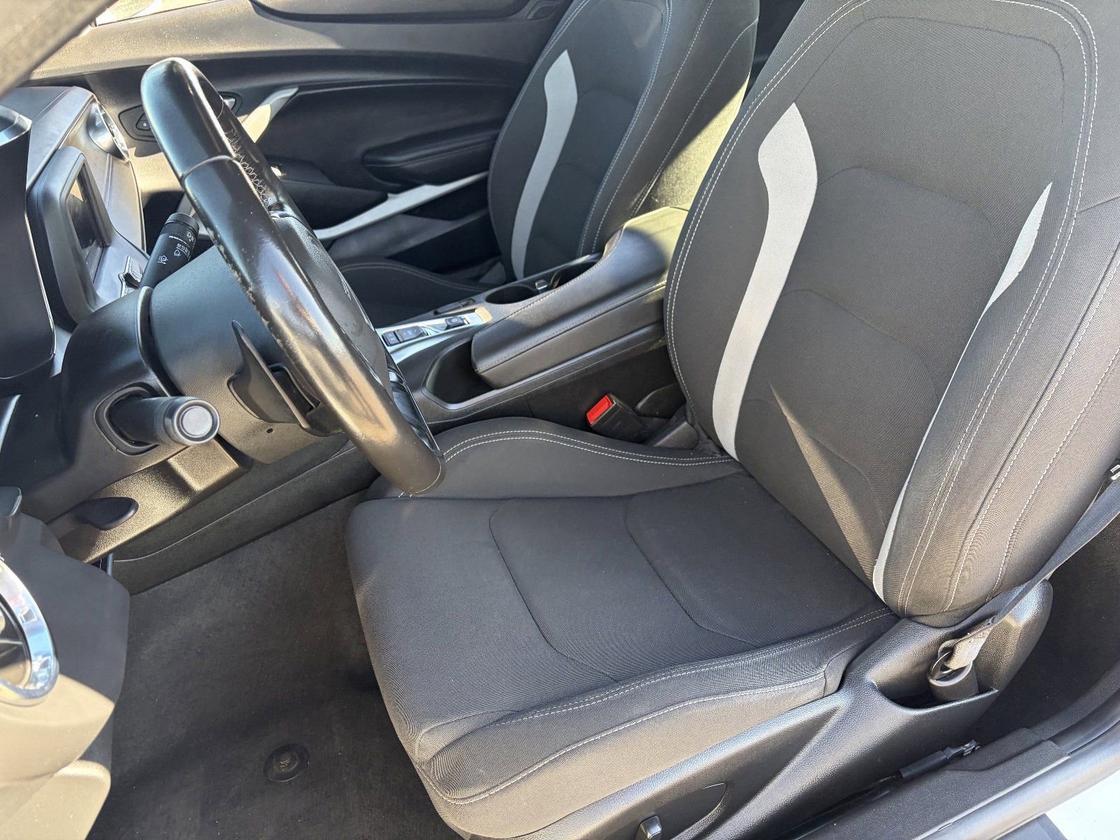 Used 2023 Chevrolet Camaro LT image 20