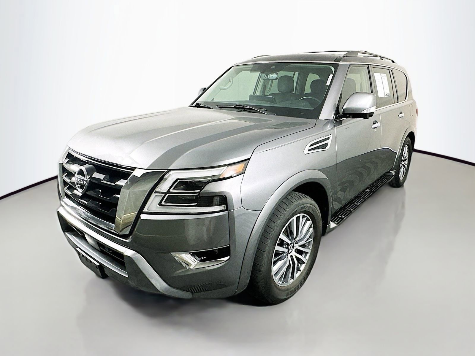 Used 2023 Nissan Armada SL w/ Captain's Chairs Package AWD/4WD image 3