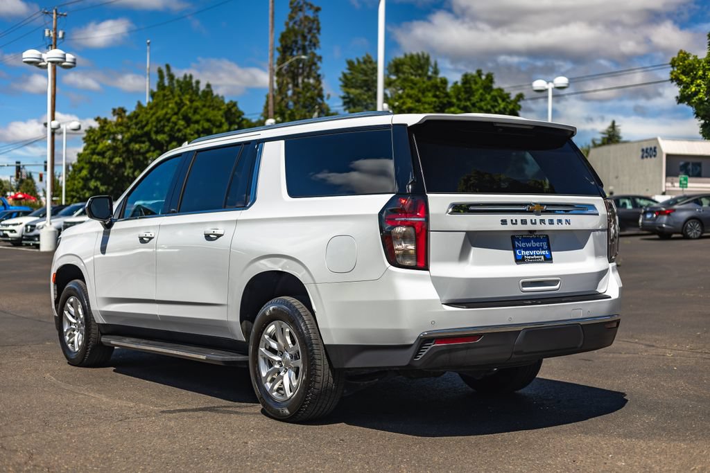 Used 2022 Chevrolet Suburban LS AWD/4WD image 9