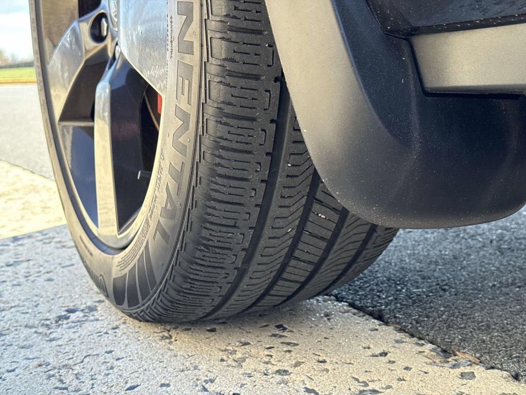 Used 2023 Land Rover Defender 130 X image 18