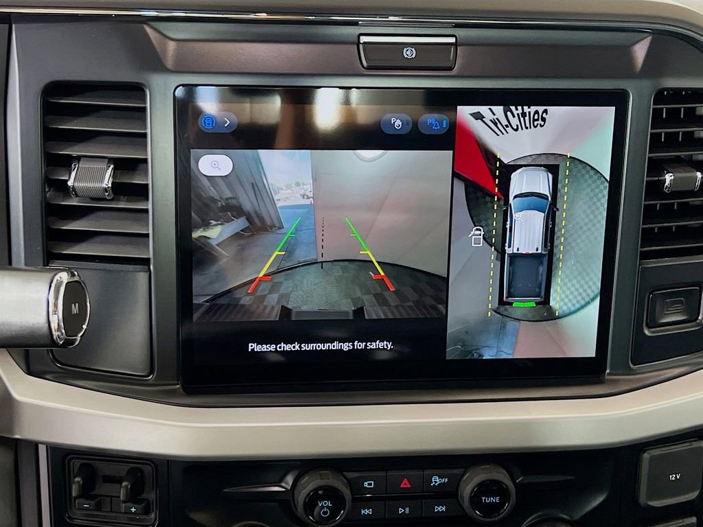 New 2025 Ford F350 XLT w/ Black Appearance Package image 21