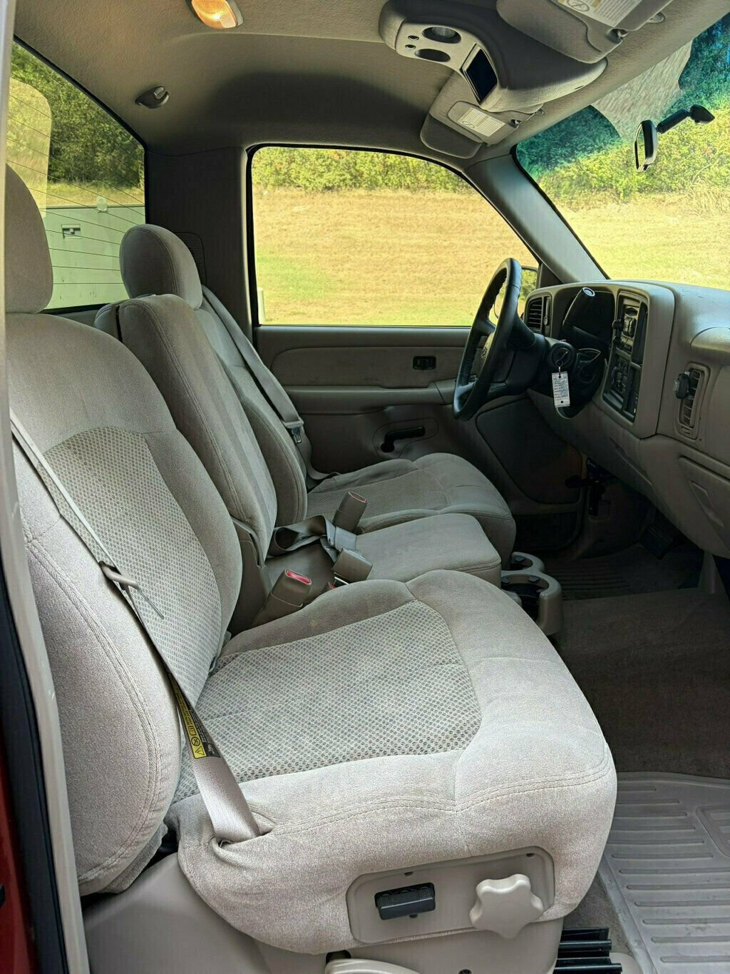Used 2001 Chevrolet Silverado 1500 LS w/ Firm Ride Suspension Pkg RWD image 16