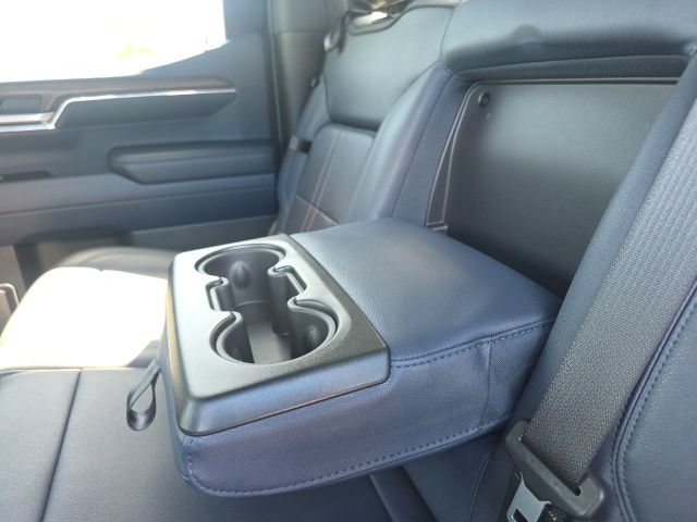 Used 2023 Chevrolet Silverado 1500 High Country AWD/4WD image 35