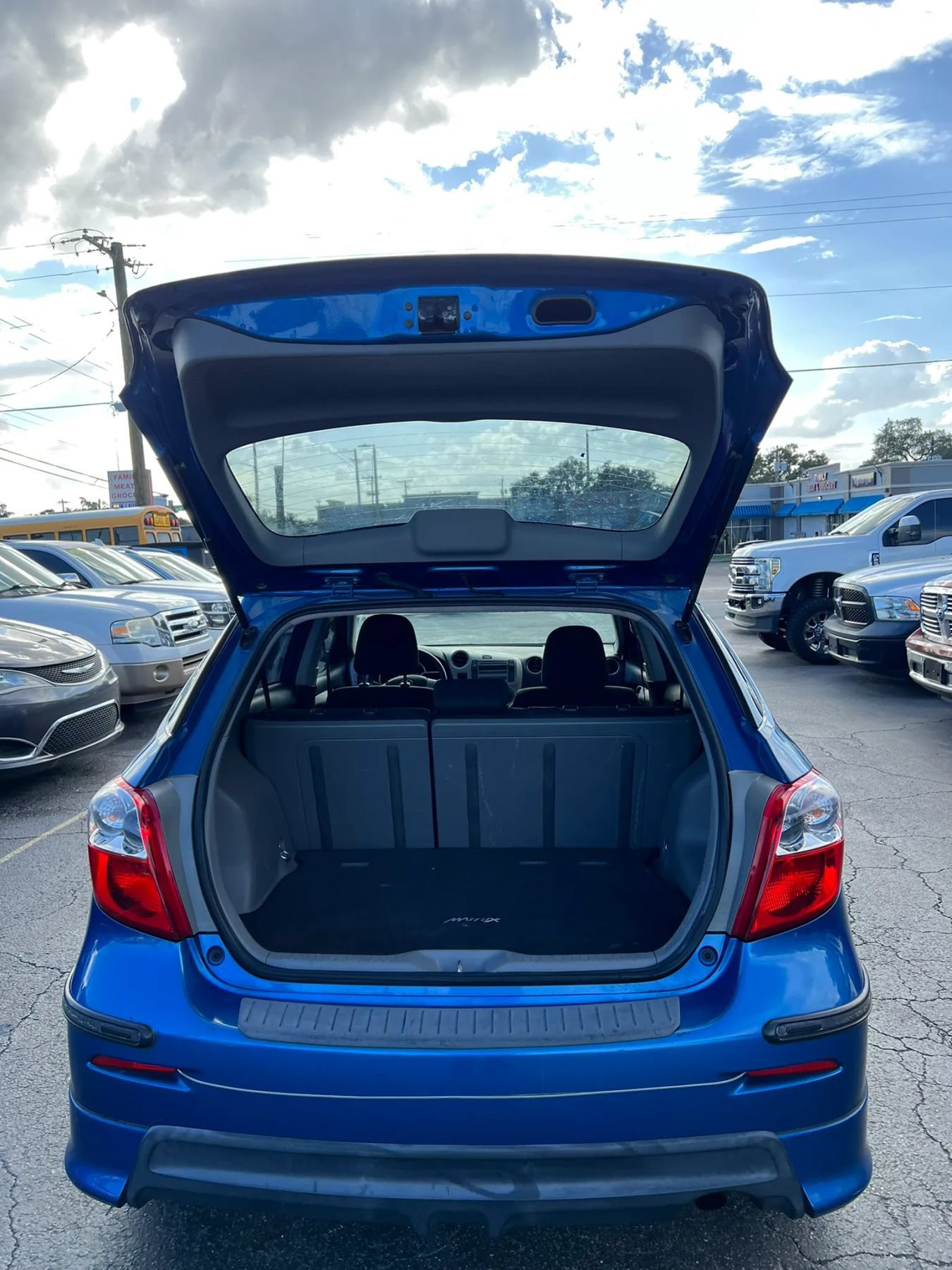 Used 2009 Toyota Matrix S w/ All Weather Guard Pkg FWD image 18