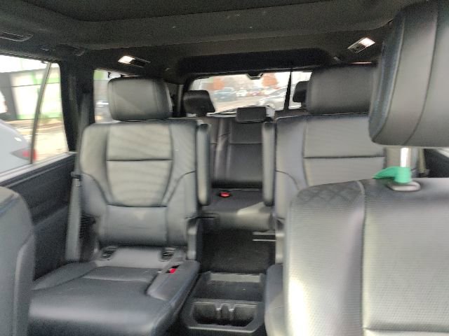 Used 2023 Toyota Sequoia Platinum image 32