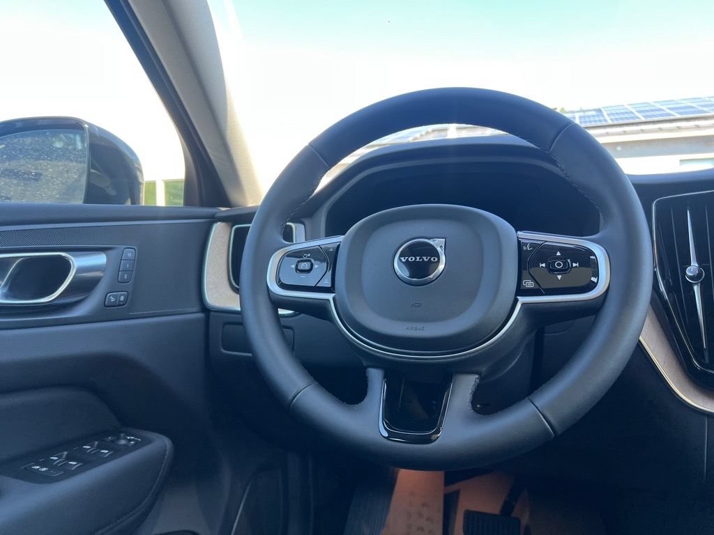 New 2026 Volvo XC60 B5 Plus w/ Protection Package Premier AWD/4WD image 26