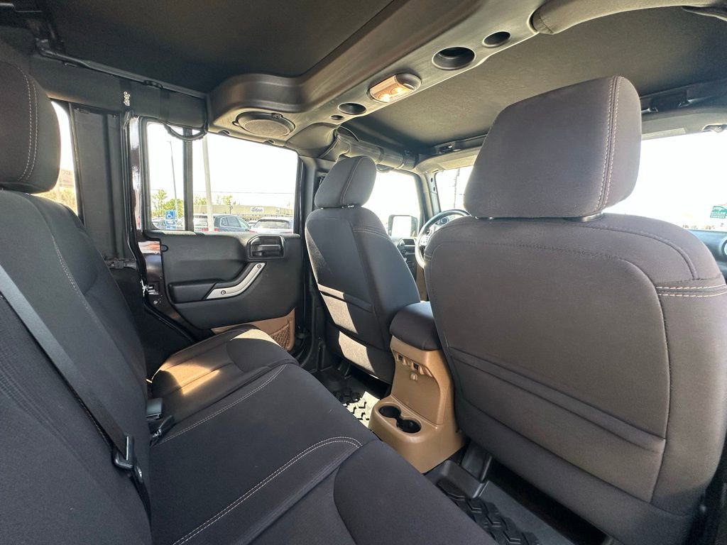Used 2013 Jeep Wrangler Unlimited Sahara w/ Connectivity Group image 25