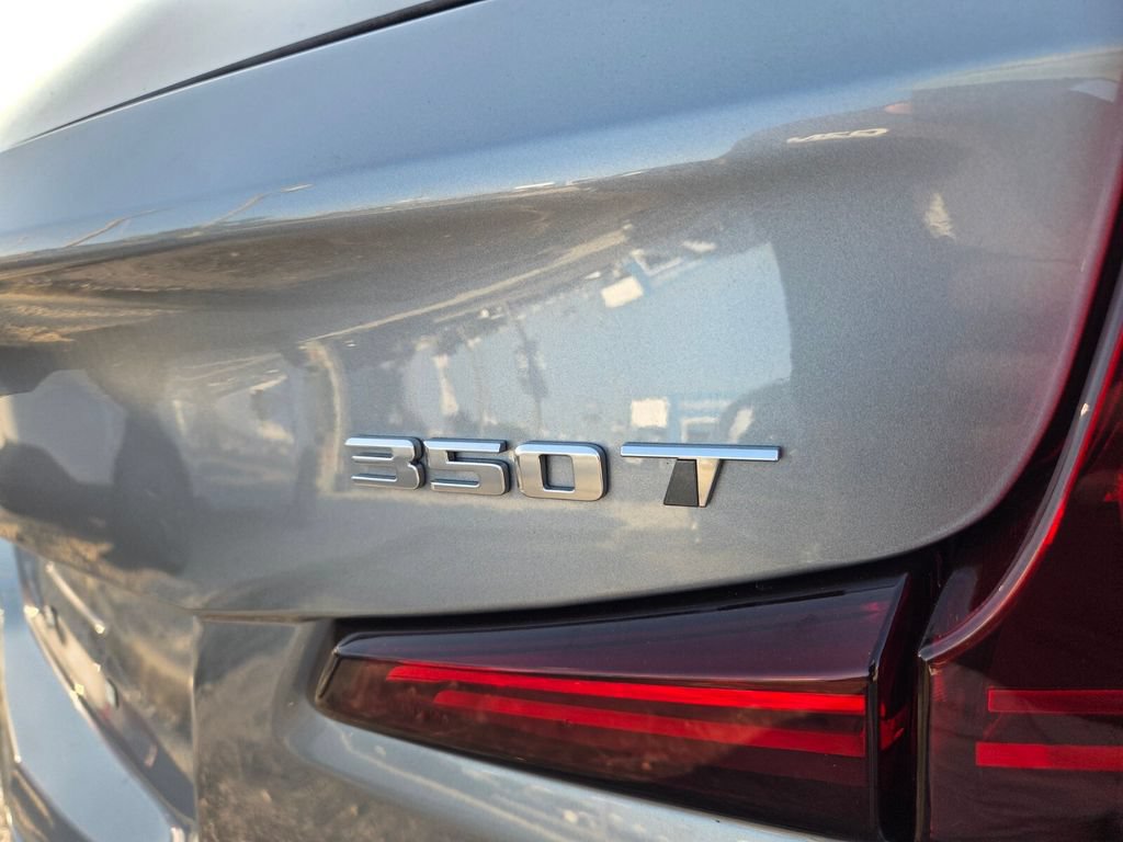 Used 2024 Cadillac XT4 Premium Luxury w/ Technology Package FWD image 14