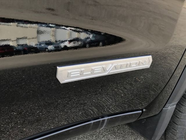 Used 2025 GMC Sierra 1500 Elevation image 4