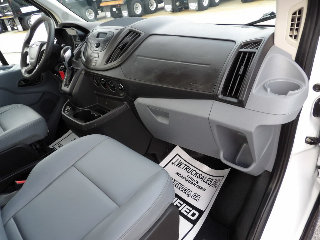 Used 2017 Ford Transit 250 138 RWD image 26
