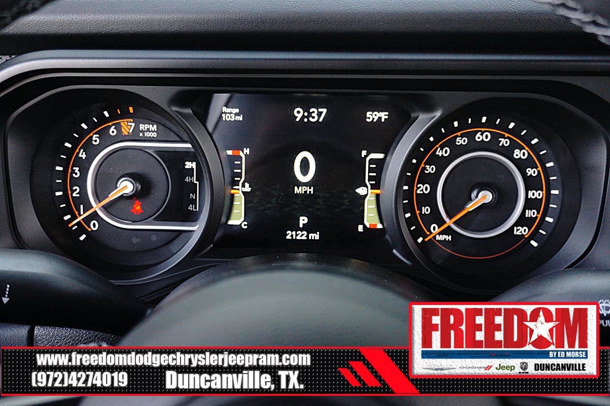 Certified 2025 Jeep Gladiator Rubicon w/ Convenience Group AWD/4WD image 17