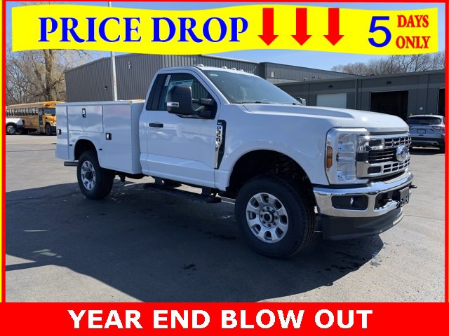 New 2024 Ford F350 XLT w/ FX4 Off-Road Package