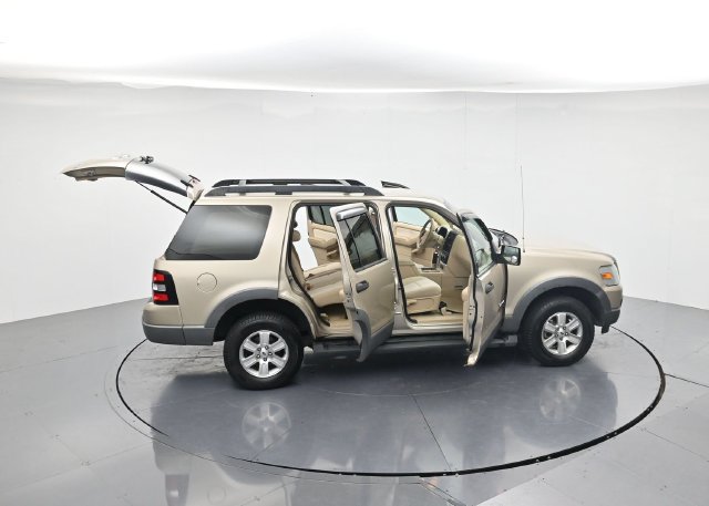 Used 2006 Ford Explorer XLT AWD/4WD image 47