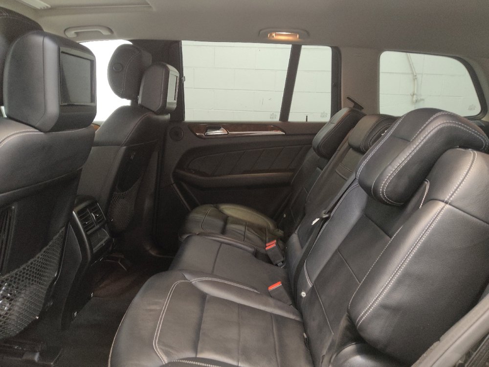 Used 2015 Mercedes-Benz GL 450 4MATIC w/ Lighting Package image 18