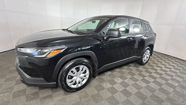 Used 2022 Toyota Corolla Cross L AWD/4WD image 7