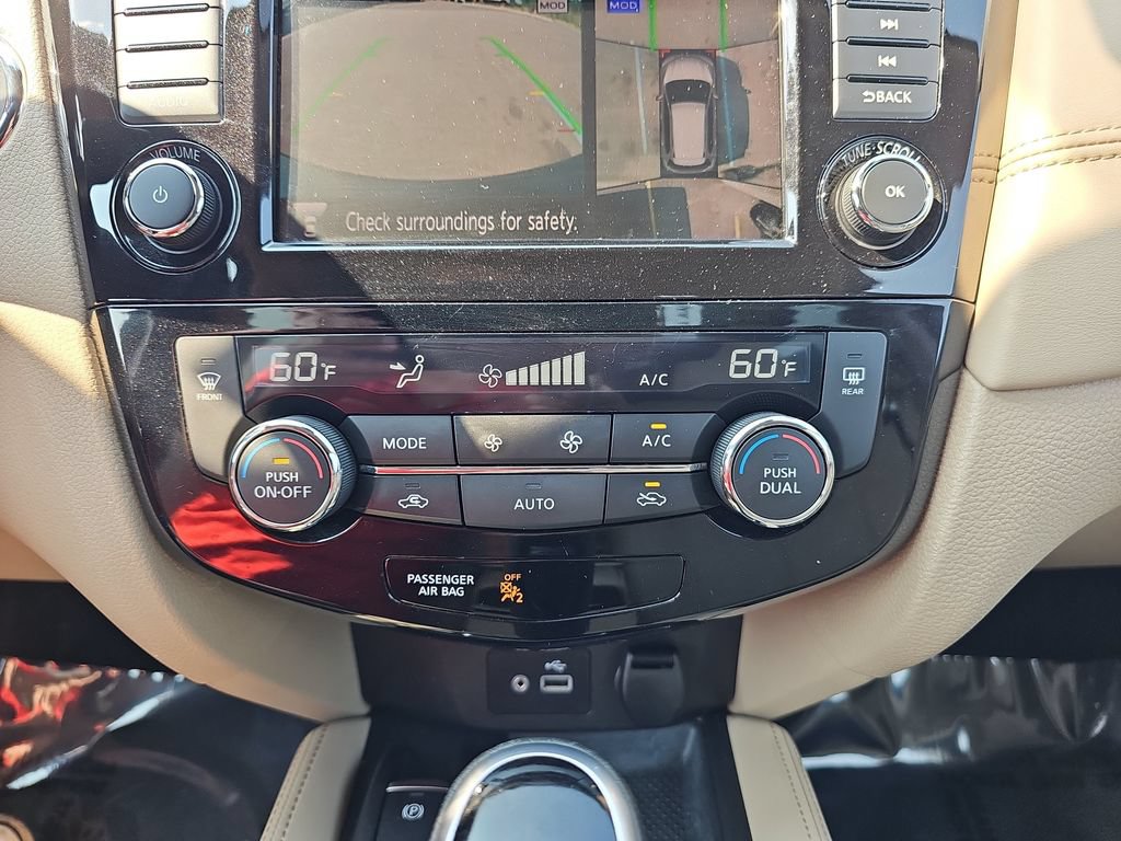 Used 2020 Nissan Rogue SL FWD image 24