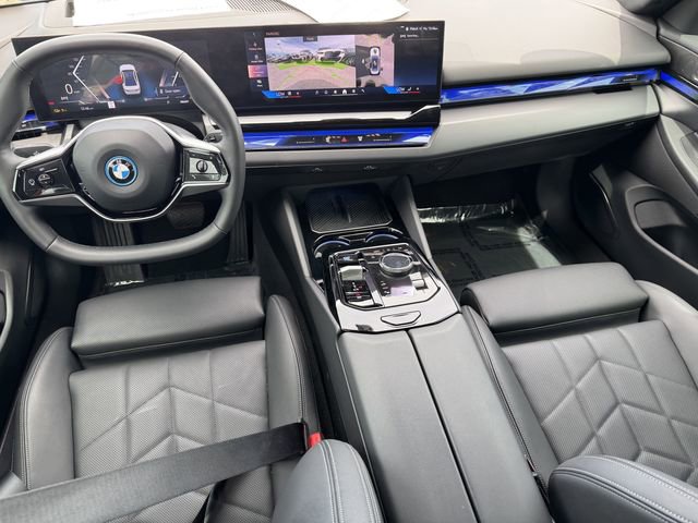 Certified 2024 BMW i5 eDrive40i w/ Premium Package image 12