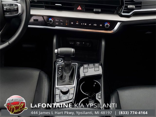 Certified 2025 Kia Sportage EX image 30