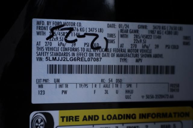 Used 2024 Lincoln Navigator Reserve AWD/4WD image 33