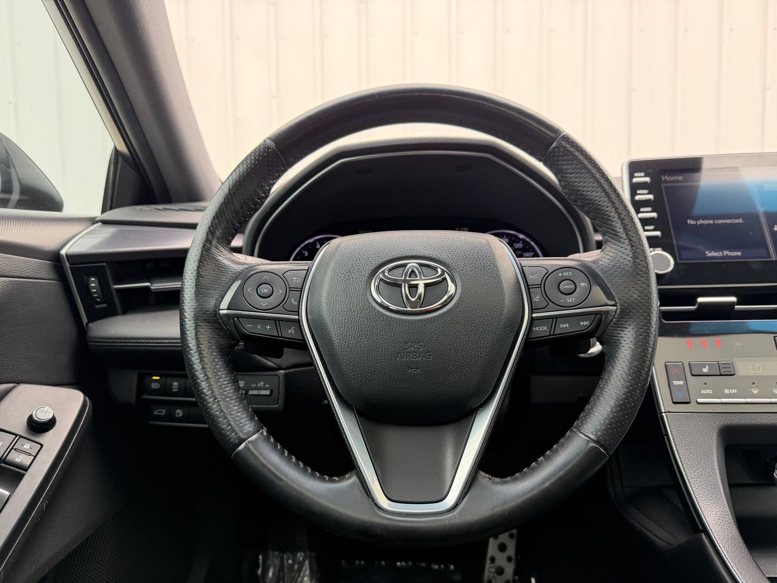 Used 2021 Toyota Avalon XSE FWD image 13
