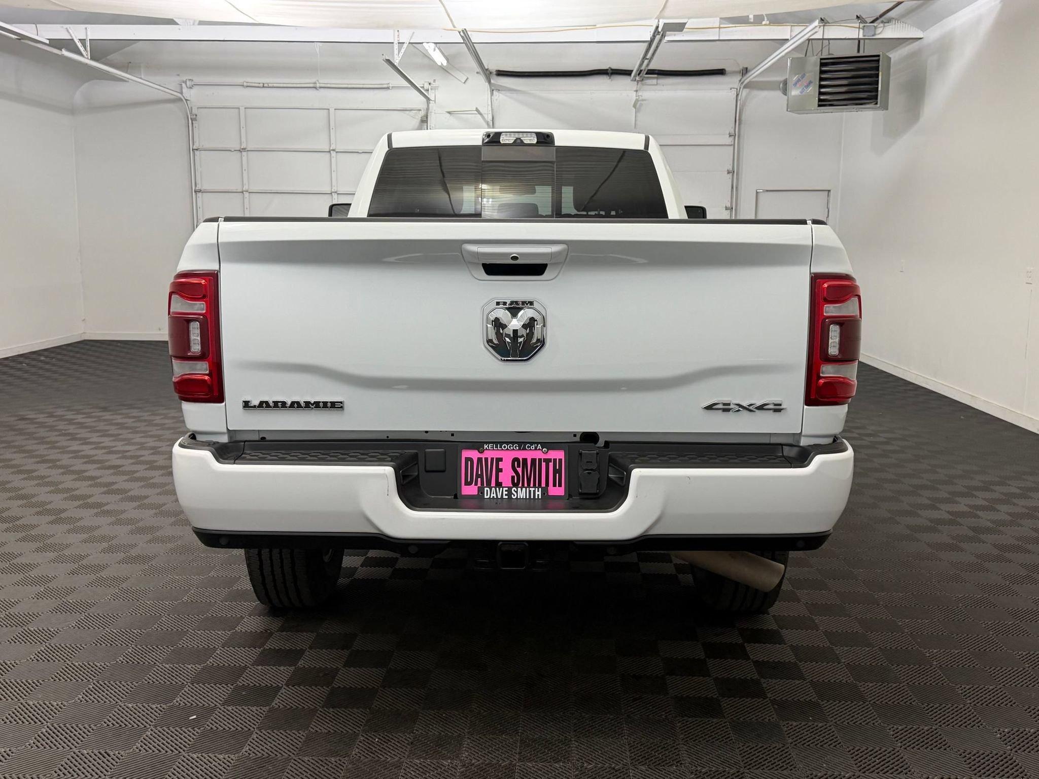 Used 2023 RAM 3500 Laramie AWD/4WD image 9