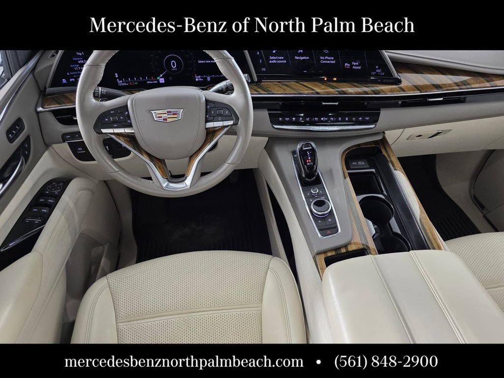 Used 2021 Cadillac Escalade ESV Premium Luxury Platinum AWD/4WD image 13