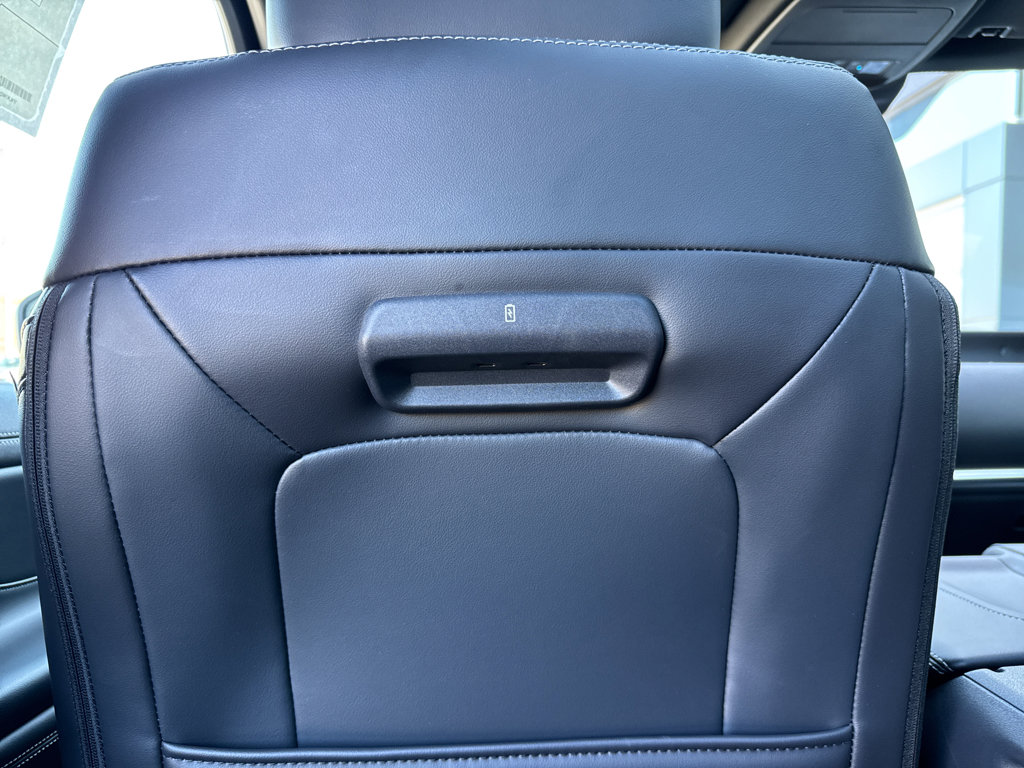 New 2025 Ford Expedition Max Platinum w/ Stealth Performance Package image 30