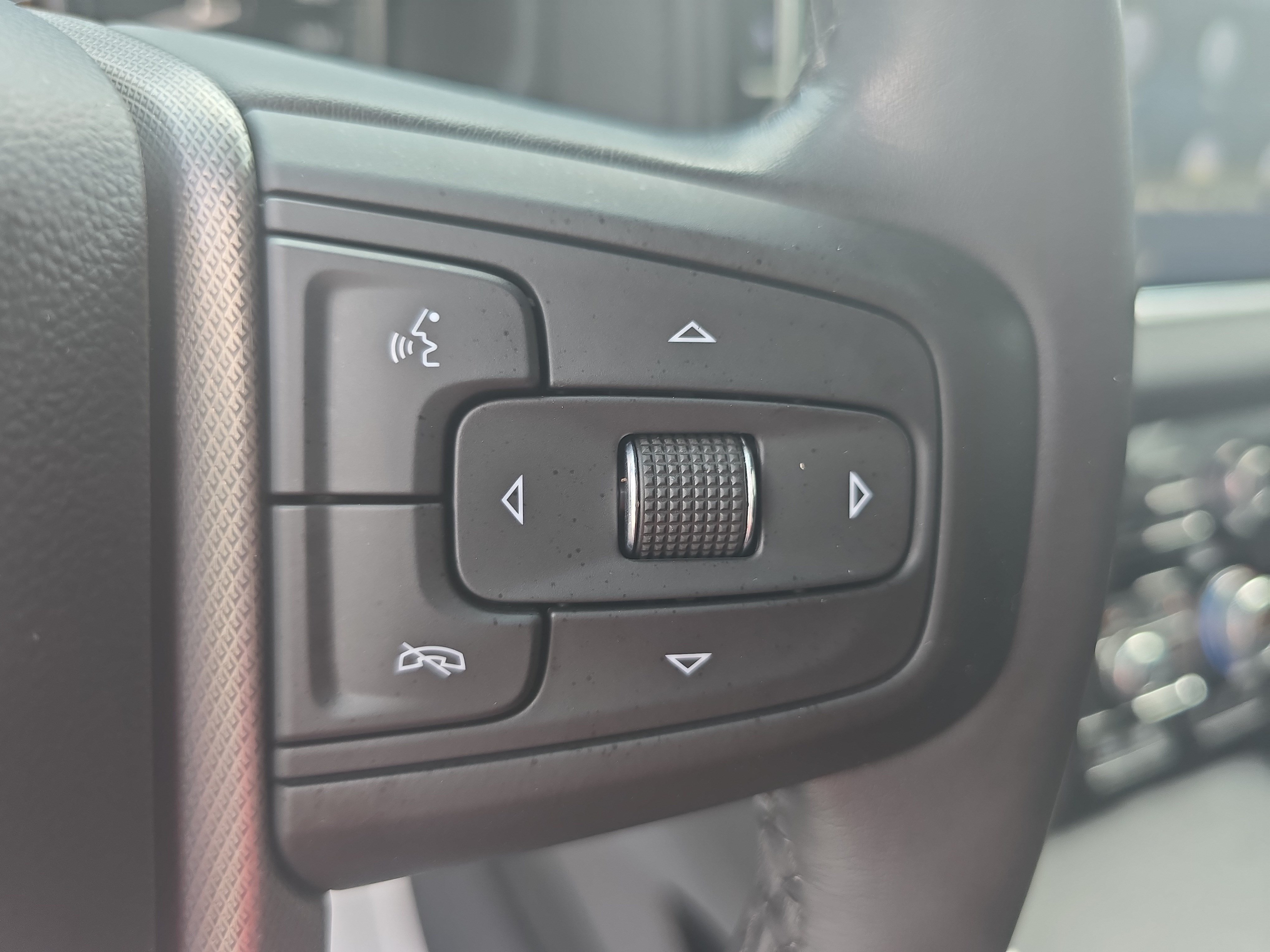 Used 2021 GMC Yukon XL Denali RWD image 19