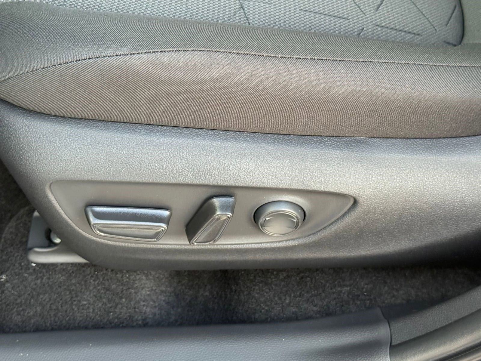 Certified 2025 Toyota RAV4 XLE w/ Convenience Package image 14