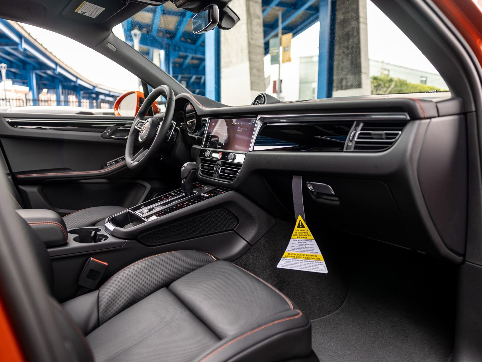 Certified 2025 Porsche Macan AWD/4WD image 56
