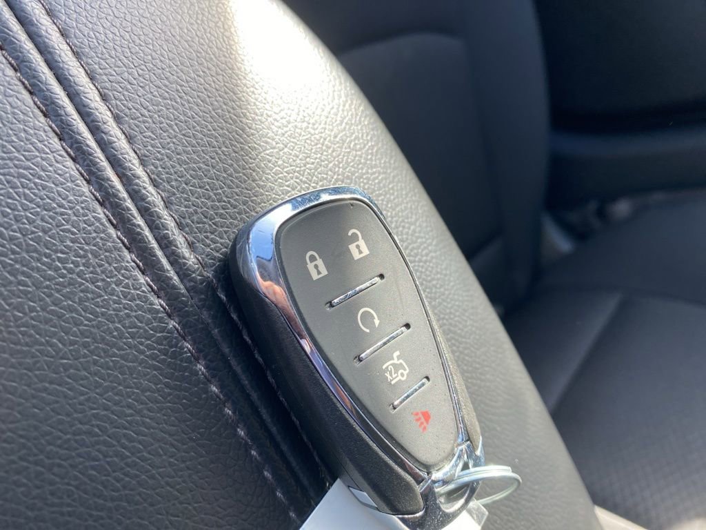 Used 2023 Chevrolet Malibu LT image 11