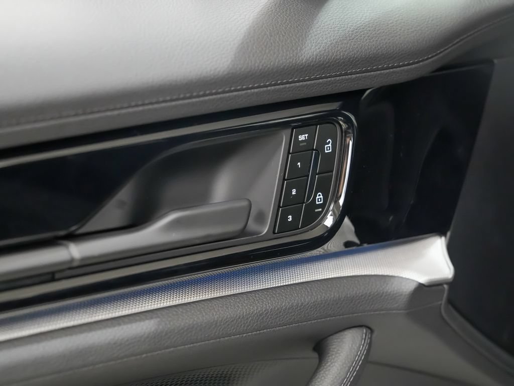 New 2026 Porsche Panamera 4 AWD/4WD image 21