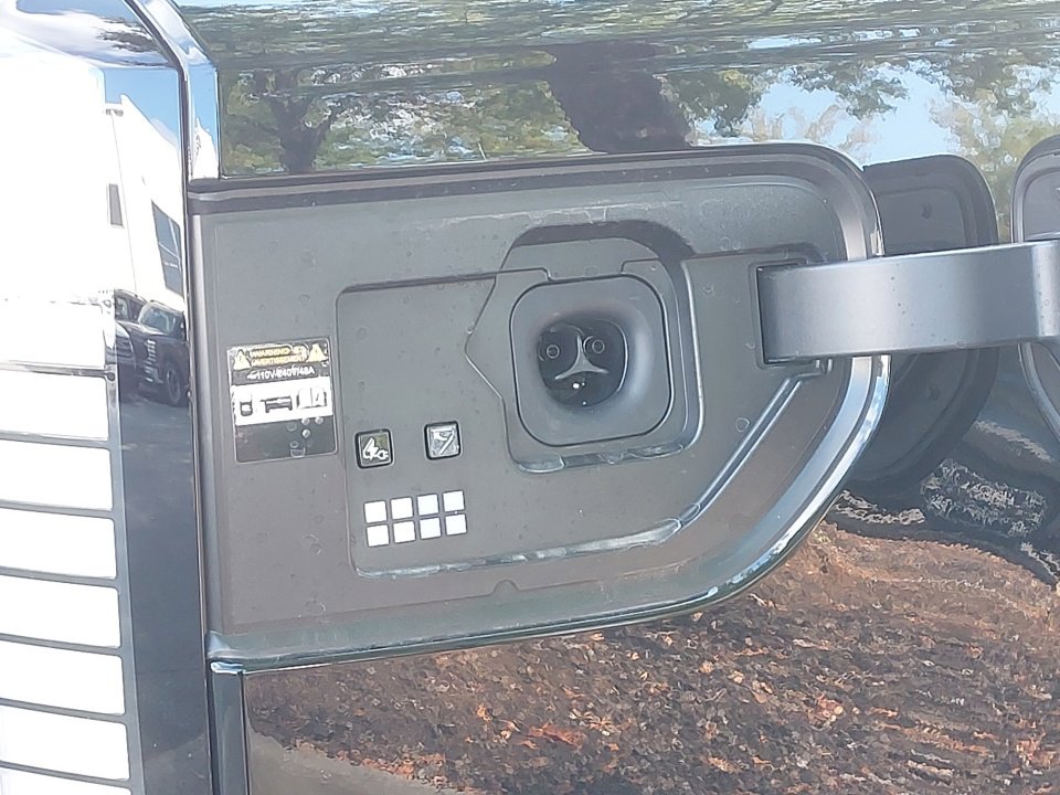 New 2026 Hyundai Ioniq 9 Limited image 17