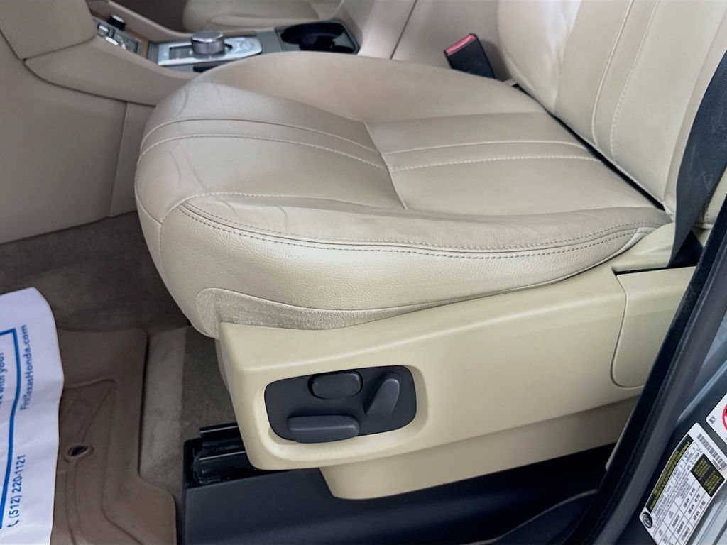 Used 2016 Land Rover LR4 HSE AWD/4WD image 23