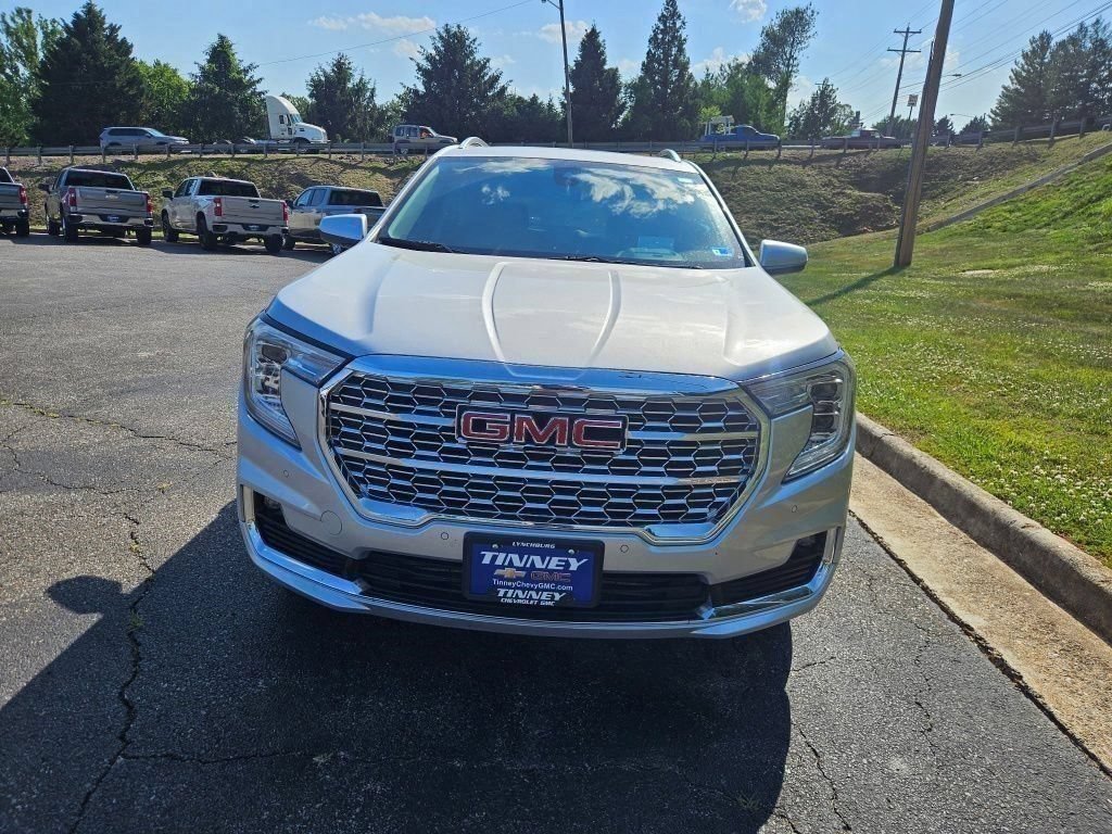 Used 2022 GMC Terrain Denali AWD/4WD image 2