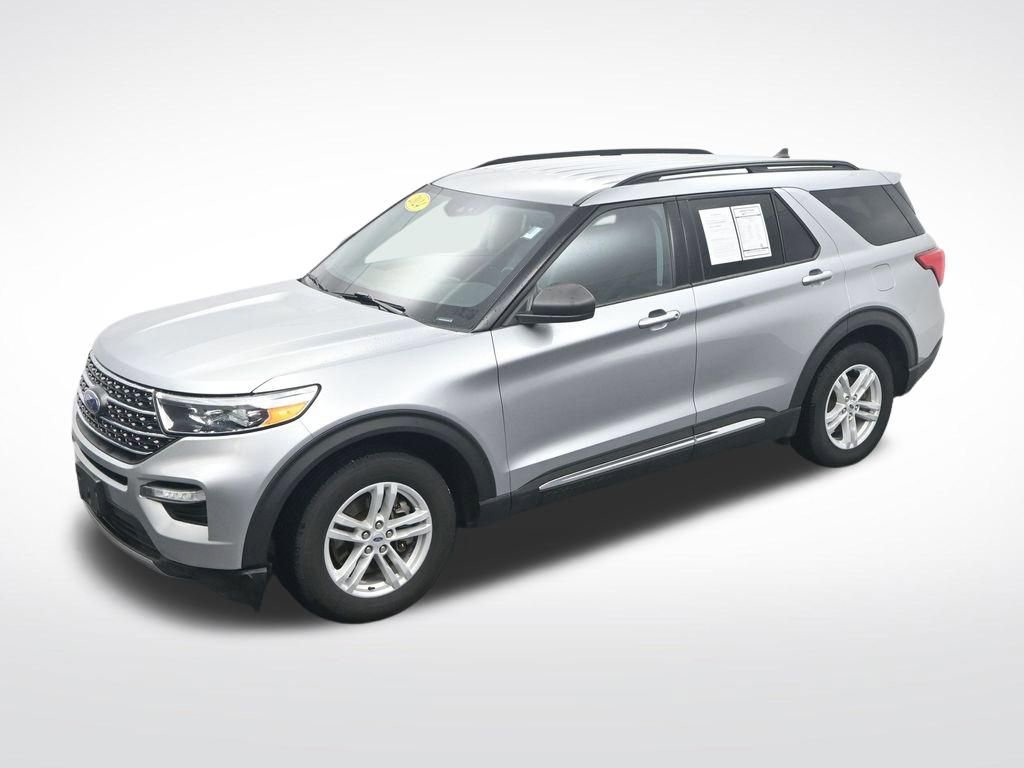 Used 2024 Ford Explorer XLT w/ Equipment Group 202A image 23