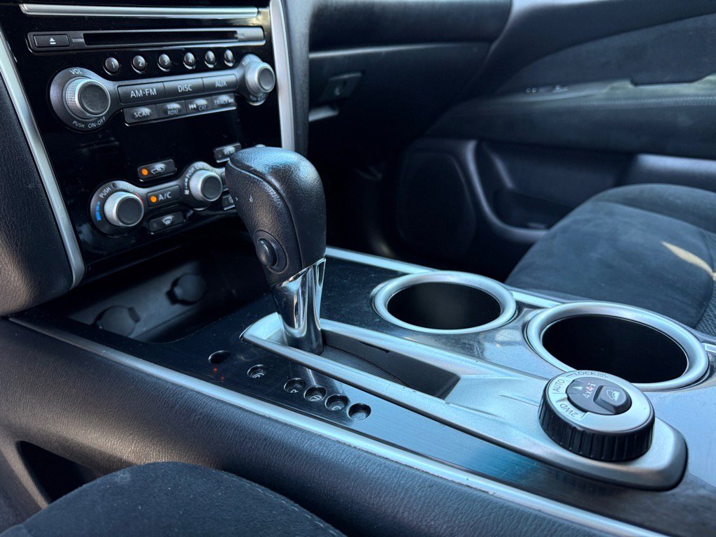 Used 2016 Nissan Pathfinder SV image 28