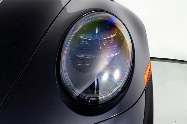 Used 2025 Porsche 911 Carrera GTS image 24