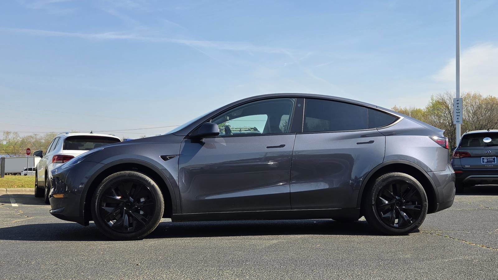 Used 2023 Tesla Model Y Long Range image 10