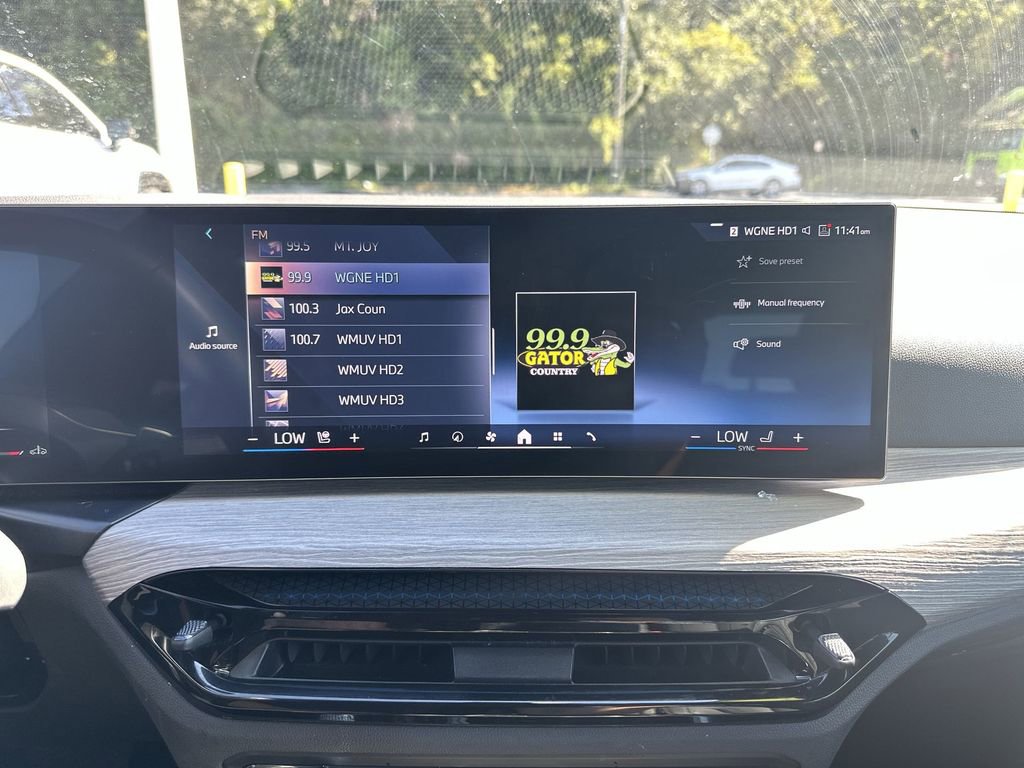 Used 2025 BMW 330i Sedan image 26