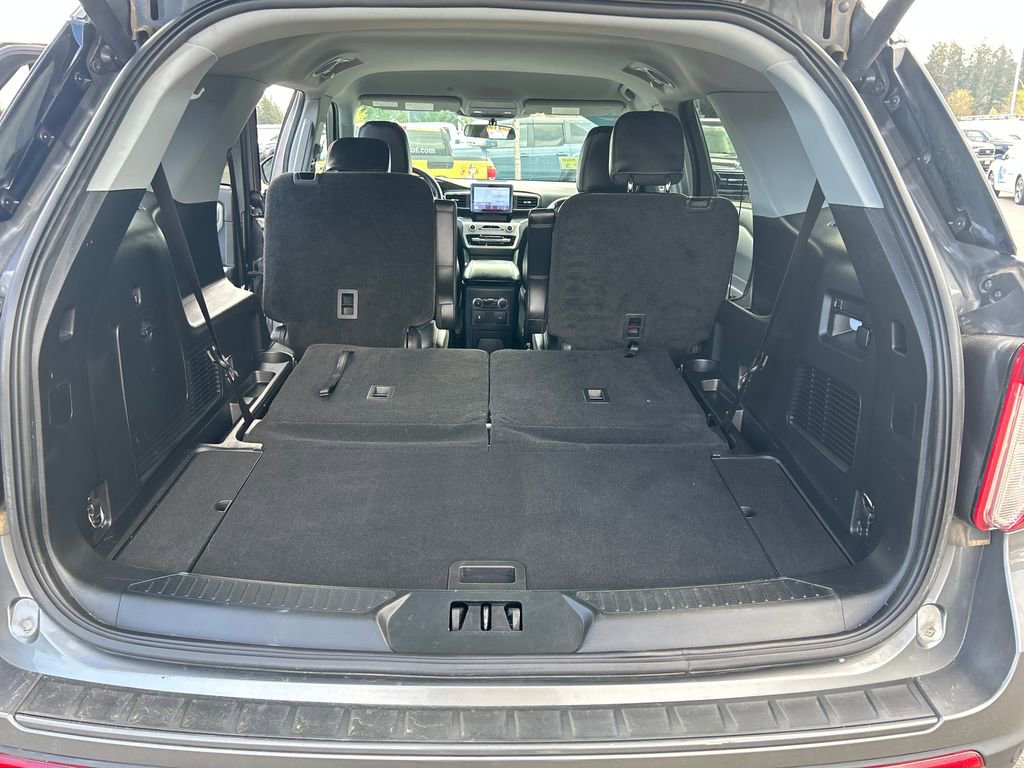 Certified 2022 Ford Explorer XLT w/ Equipment Group 202A image 55