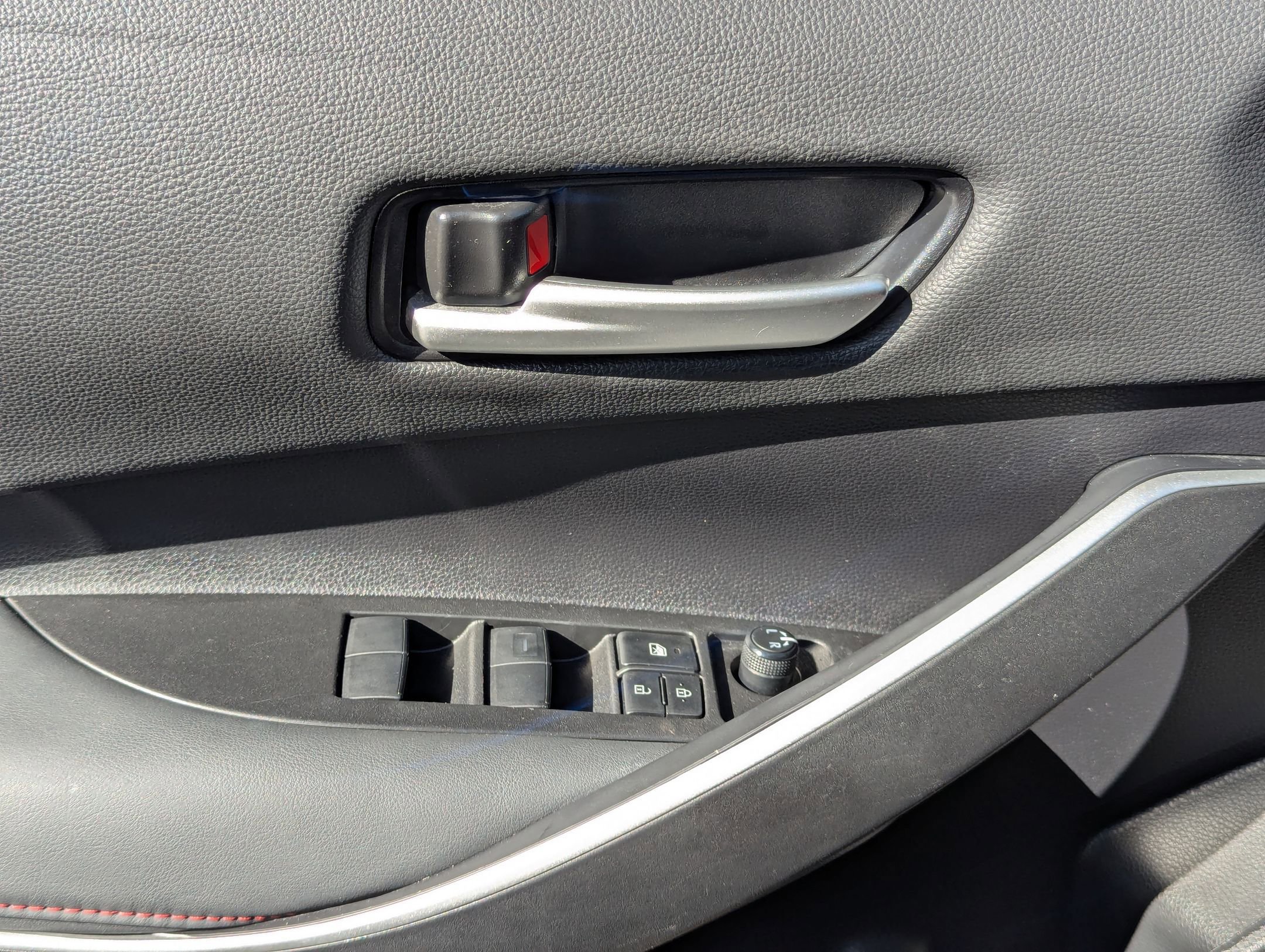 Used 2023 Toyota Corolla SE image 11