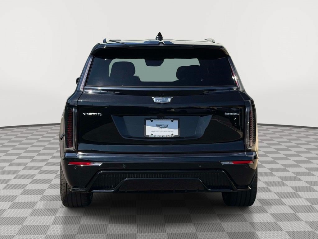 Certified 2026 Cadillac Vistiq Platinum w/ LPO, Floor Liner Package AWD/4WD image 5