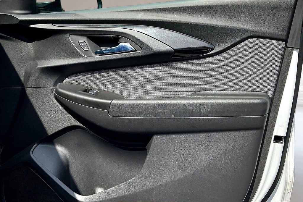 Used 2022 Chevrolet TrailBlazer LT w/ Convenience Package image 27